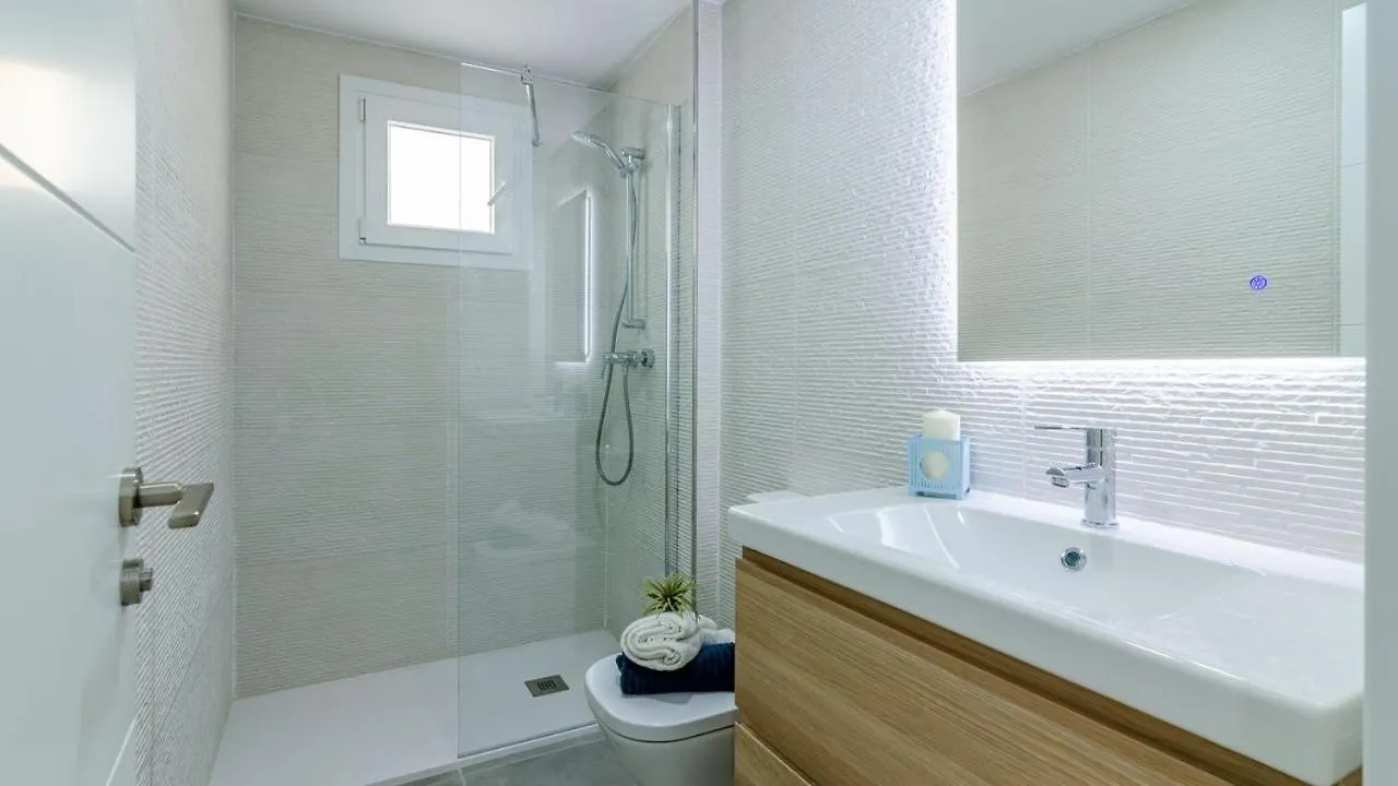 Malagueta Beach & Muelle1 & Centre Con Parking Privado Малага 0*,  Испания